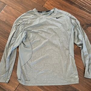 Nike Gray Long Sleeve Athletic Tee Sz L